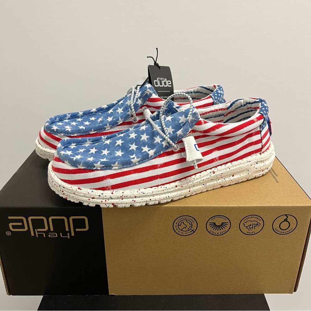 New Hey Dude Wally Stars n Stripes Multiple sizes  American Flag USA
